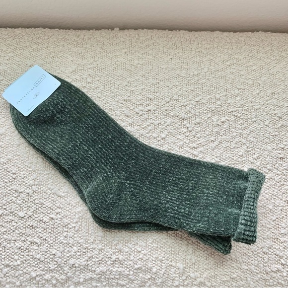 ☘️ Hunter Green Chenille Knit Long Socks - Picture 1 of 4